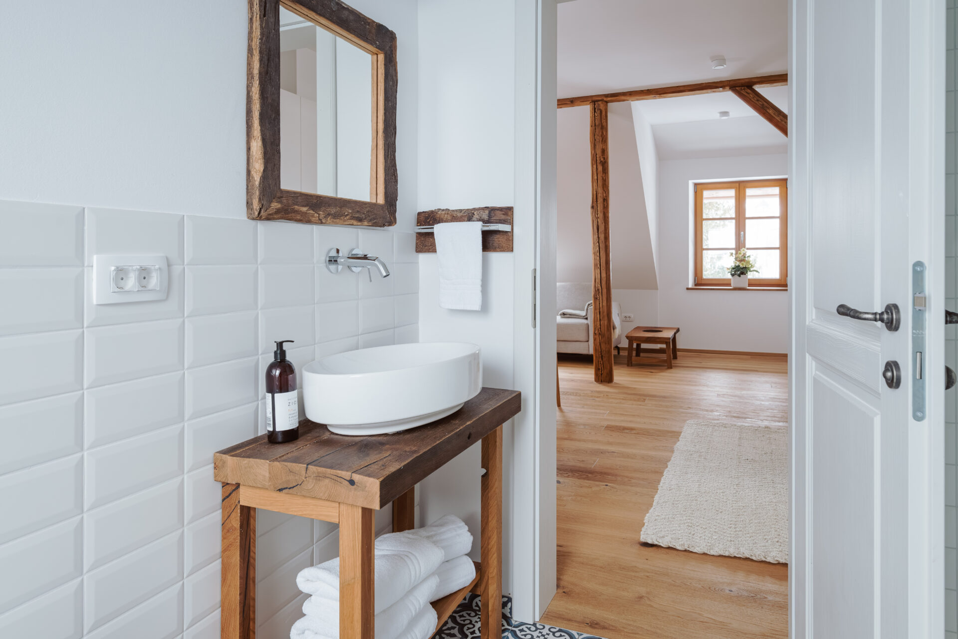 Breda_Strdin_interior_design_renovations_slovenija_notranja_oblikovalka_oprema_dekoracija_doma_prenove_posodobitev_oblikovanje_turisticni_objekt_0874
